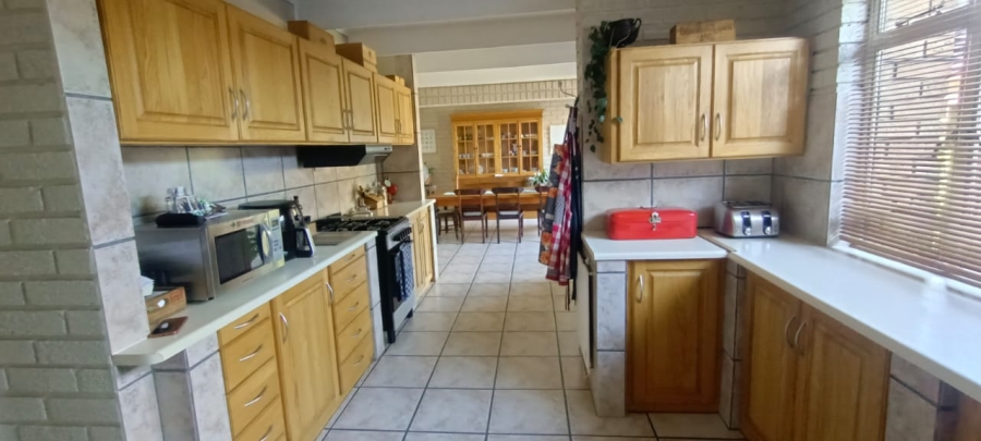 5 Bedroom Property for Sale in Kuruman Northern Cape